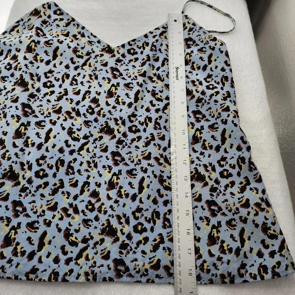 L'agence Silk Vneck Animal Print Tank Top - Picture 7 of 7